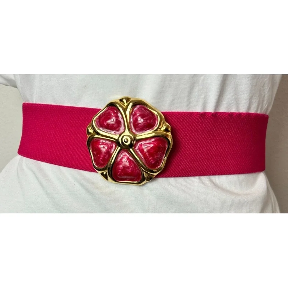 VTG Day Lor USA Pink Enamel Floral Statement Belt M Wide Cinch Stretch Retro 80s